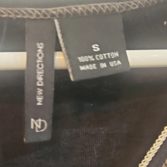 New Directions Black and Tan Graphic 3/4 Sleeve Blouse - Picture 2 of 7